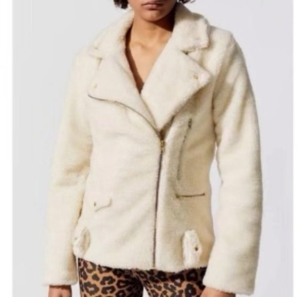 Beach Riot Sherpa Jacket - Picture 2 of 10